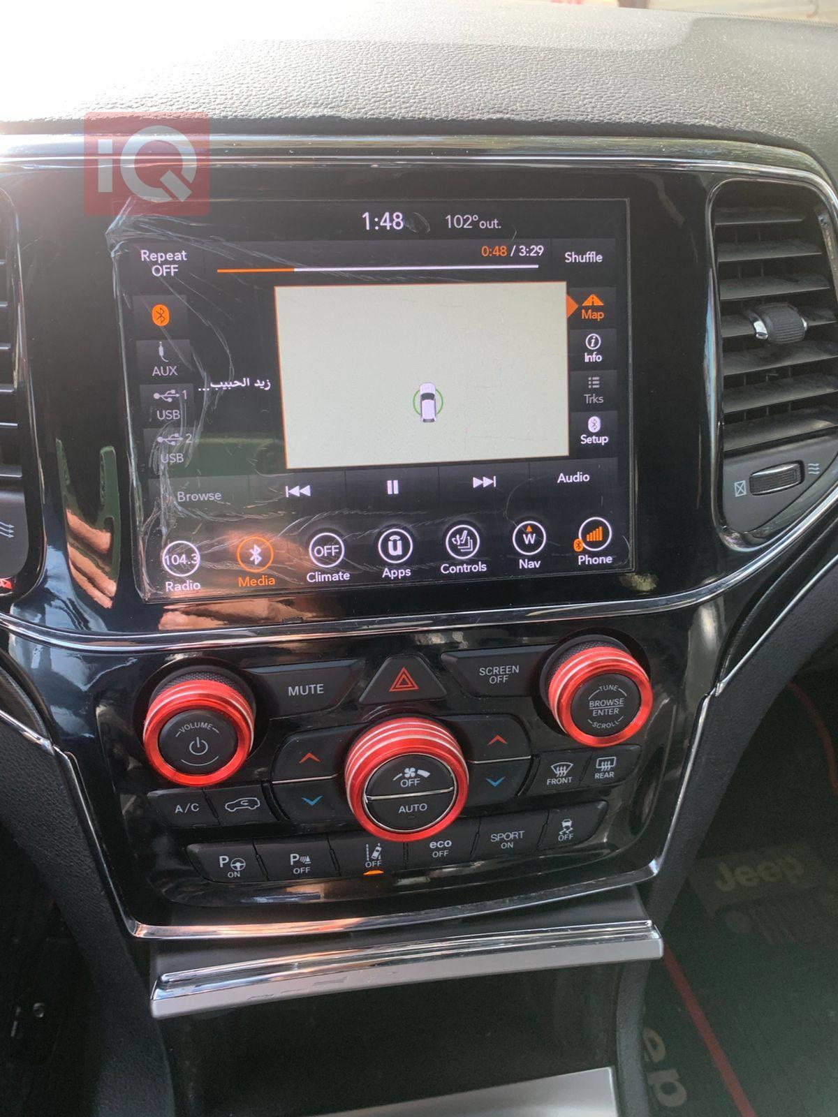 جیپ گراند شیرۆکی